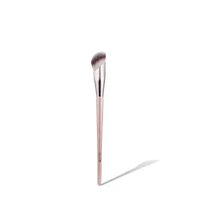 Nk Beauty Play Angled Concealer Brush